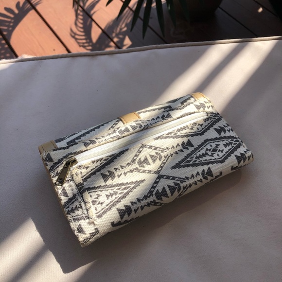 ↠ SOLD ↞ - Picture 3 of 7